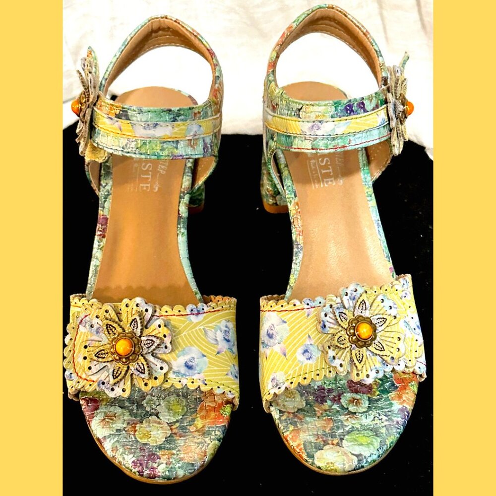 NEW! L'Artiste Spring Step Sandal